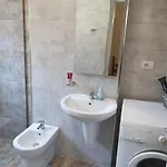 דירה Mels *